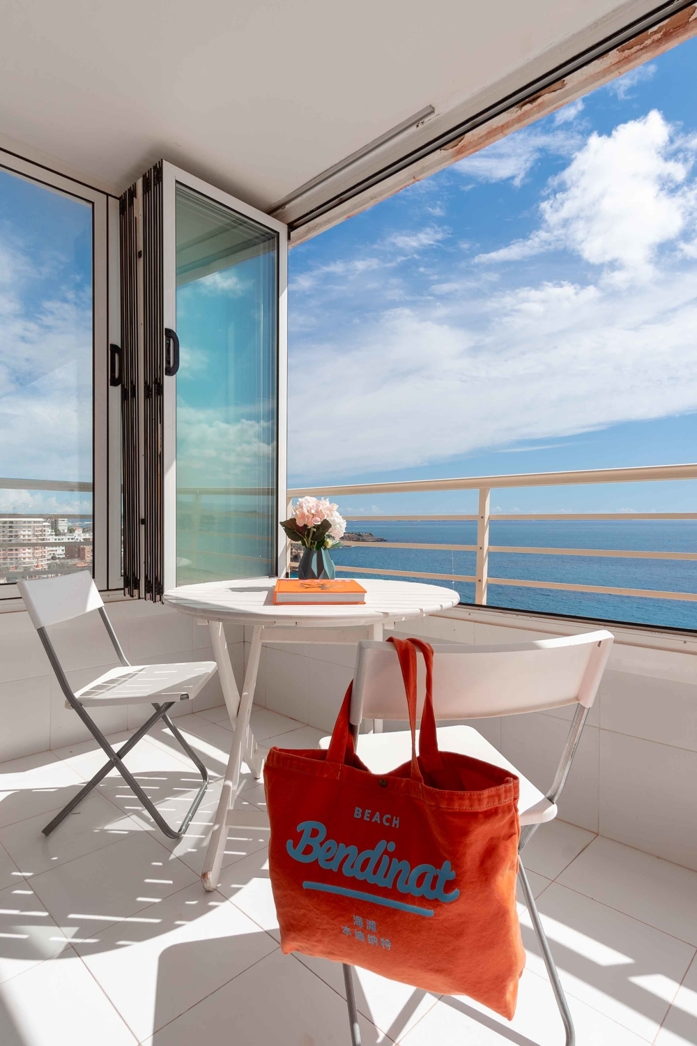 APARTAMENTO JUNTO AL MAR CON VISTAS ESPECTACULARES