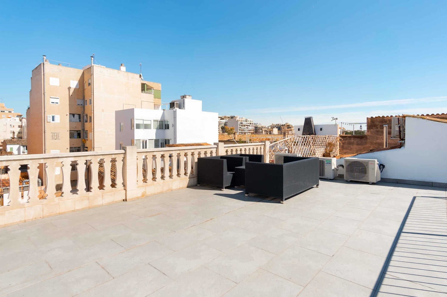 Duplex-Penthouse-Wohnung im Herzen von Santa Catalina