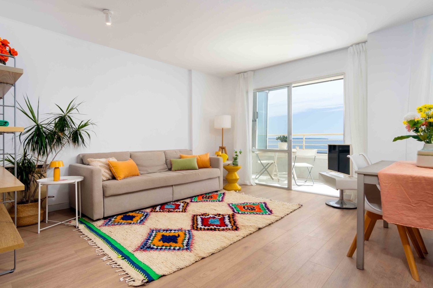 APARTAMENTO JUNTO AL MAR CON VISTAS ESPECTACULARES