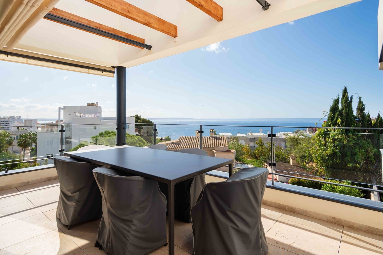 Penthouse in San Agustin with sea views & pool